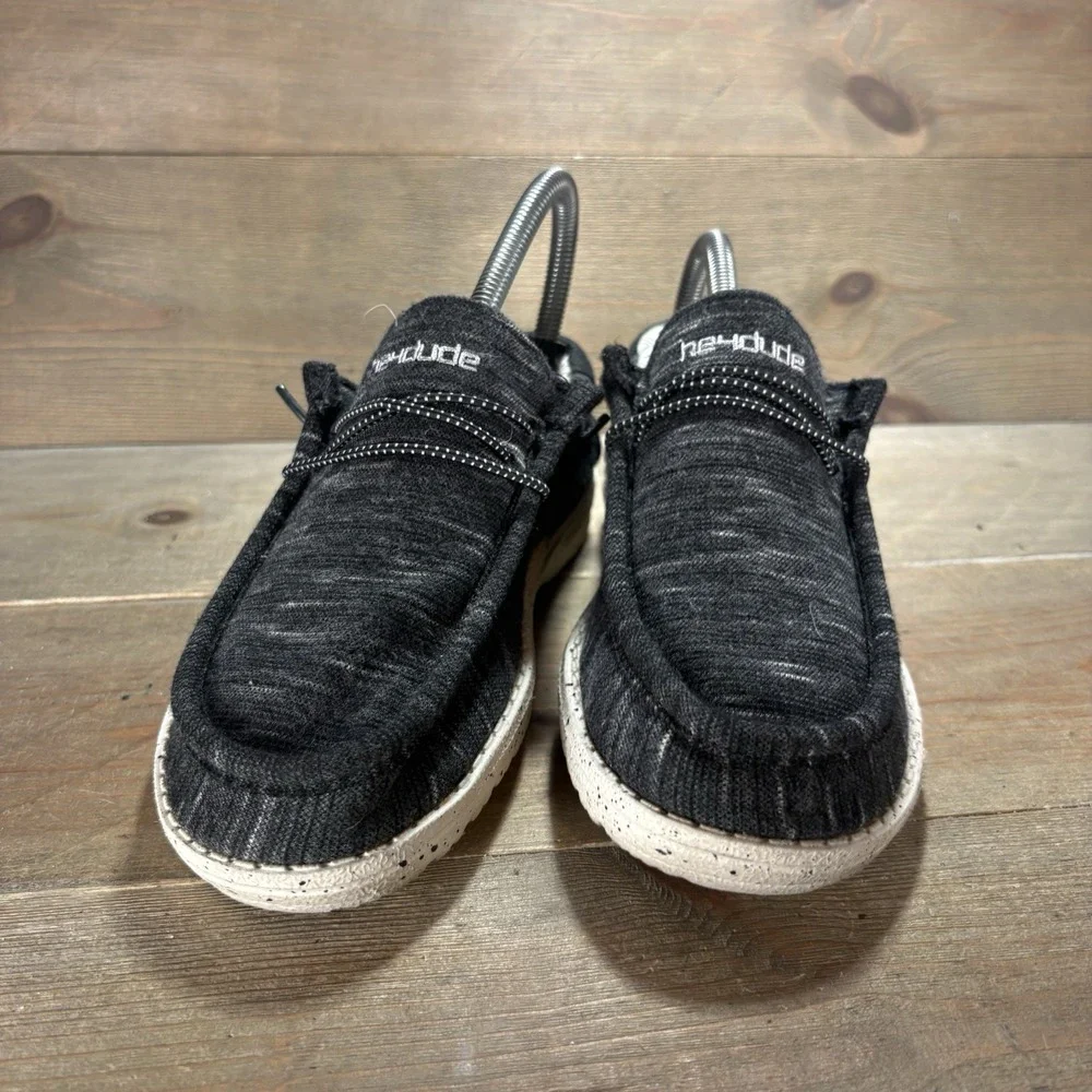Hey Dude Wally Youth Boys size 4.5 shoes Black Knit Slip On sneakers